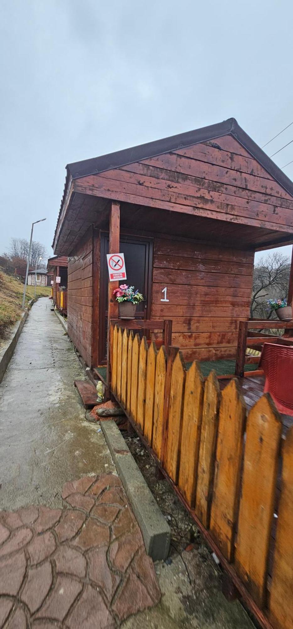 Camping Merisor-Banita Hunedoara Extérieur photo